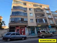 HAMDİBEY CADDESİ ANA YOL ÜZERİ GENİŞ TERASLI 3+1 SATILIK DAİRE markete hastaneye ana yola yakın harıka konumda geniş kullanışlı daire